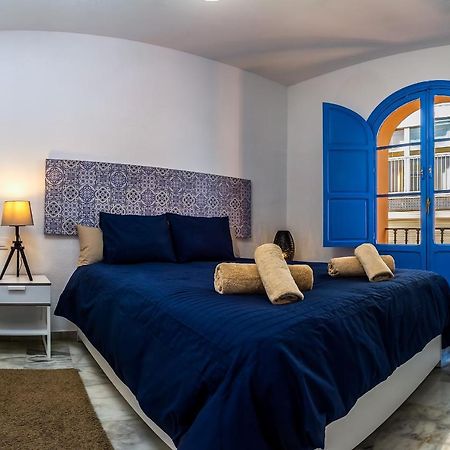 More Center Apartment Севиля Екстериор снимка